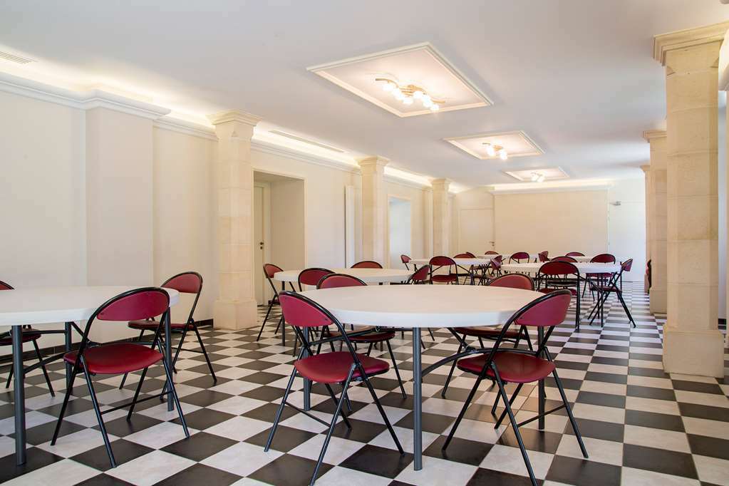 Chateau De La Richerie Beaurepaire  Съоръжения снимка